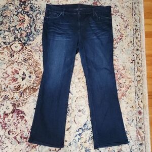 Kut from the Kloth Women’s Plus Size Baby Bootcut Dark Wash Jeans Size 24W